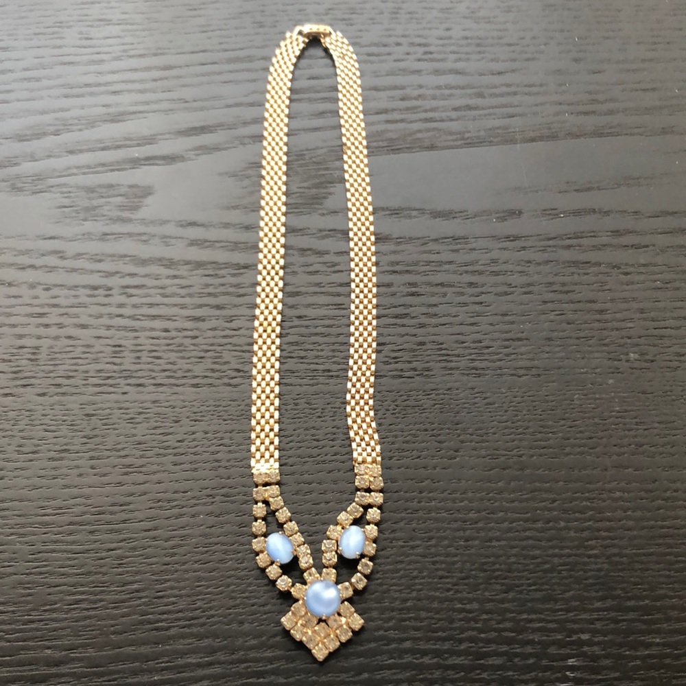Gold Tone Necklace